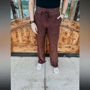 Womens Java Oxford St Woven Dance Studio Mid Rise Full Length Pants | NEW/NWT!🤎